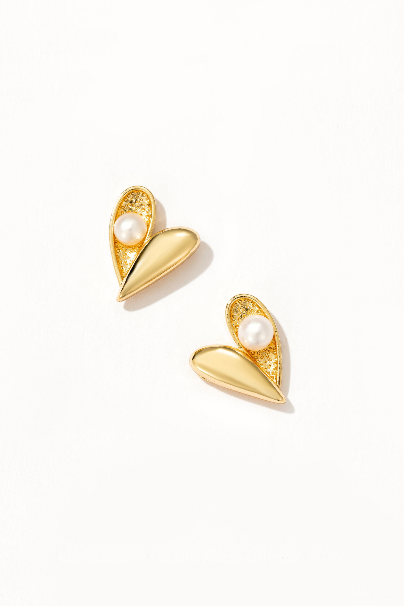 Cupid's Kiss Stud Earrings