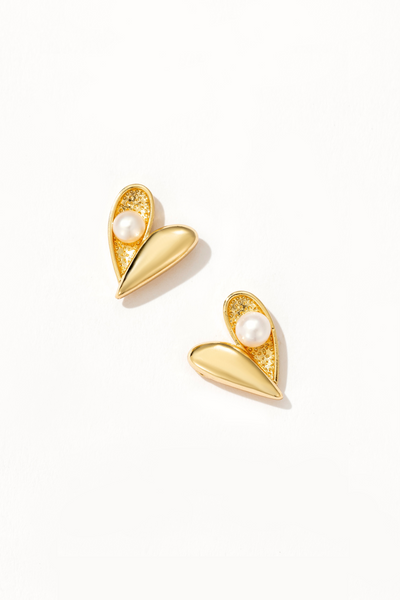 Cupid's Kiss Stud Earrings