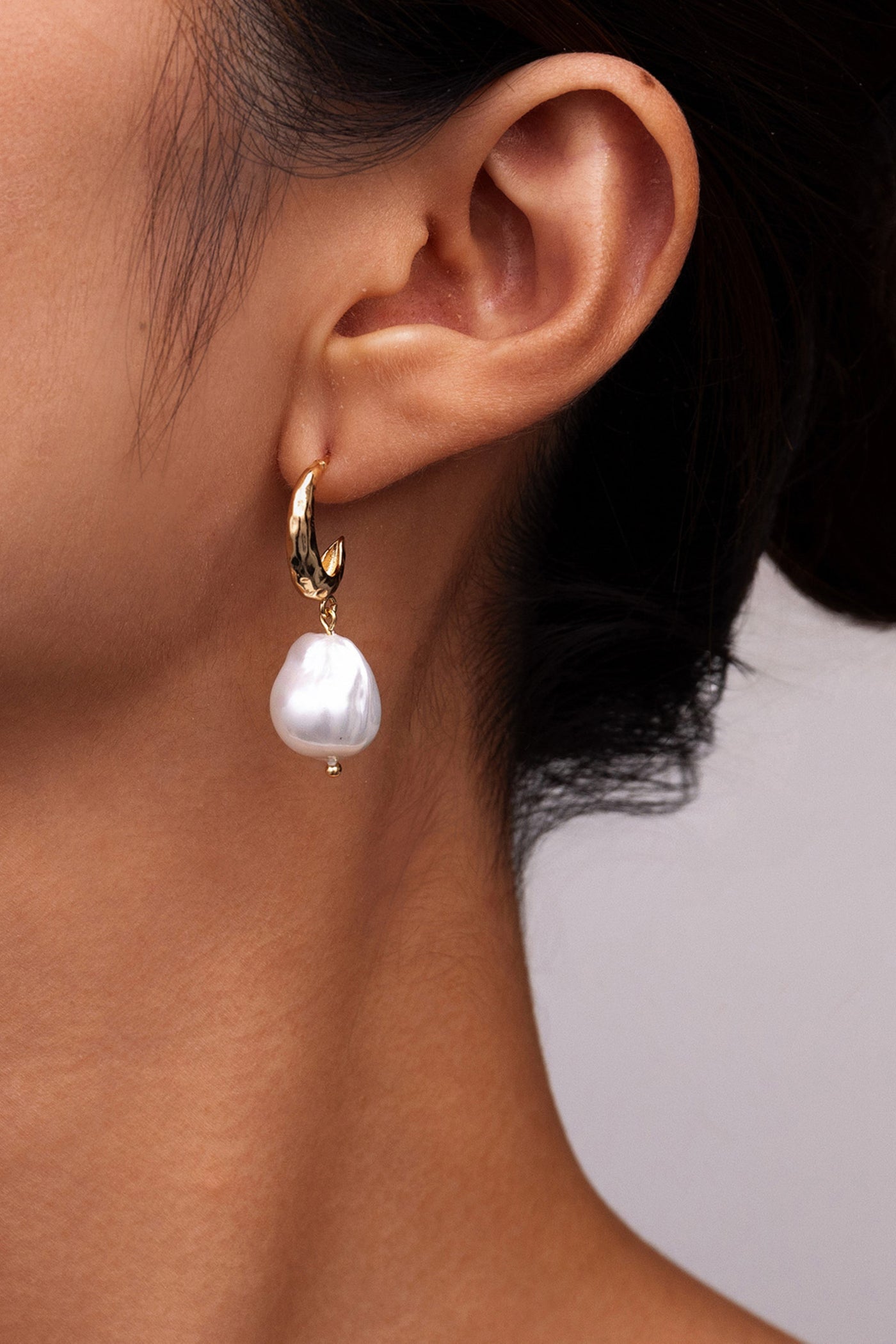 Nina Baroque Pearl Drop Earrings