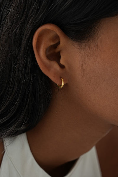 Saffron 18k Gold Hoop Earrings