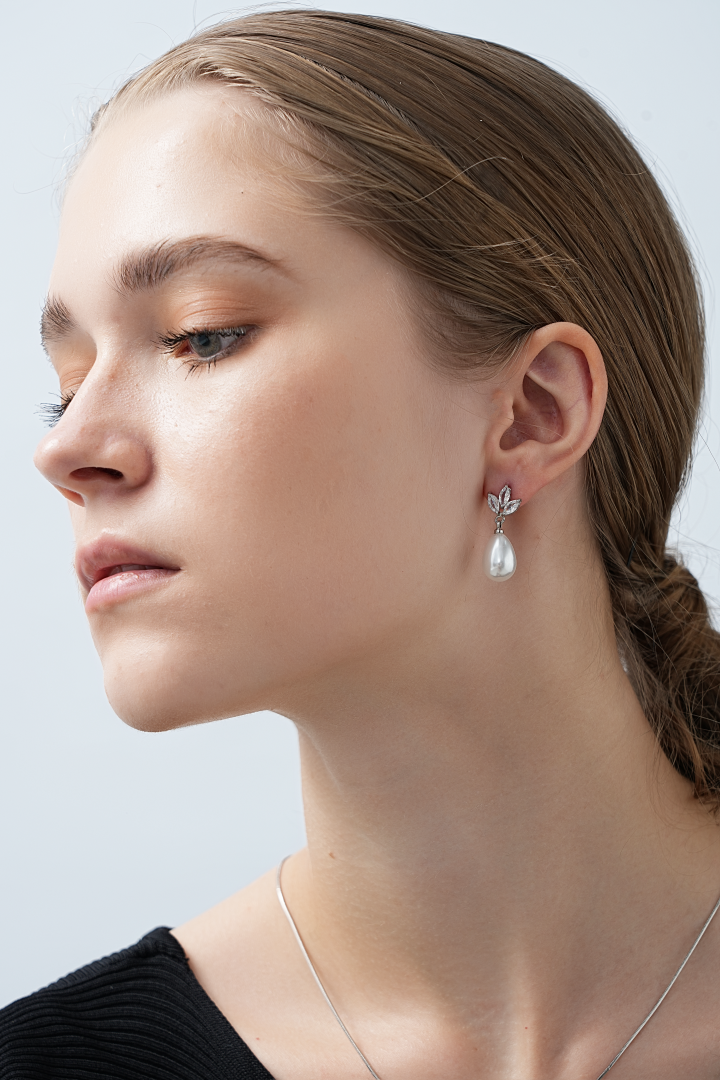 Silver Dew-Kissed Leaf Earrings