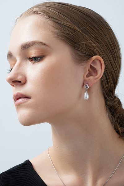 Silver Dew-Kissed Leaf Earrings