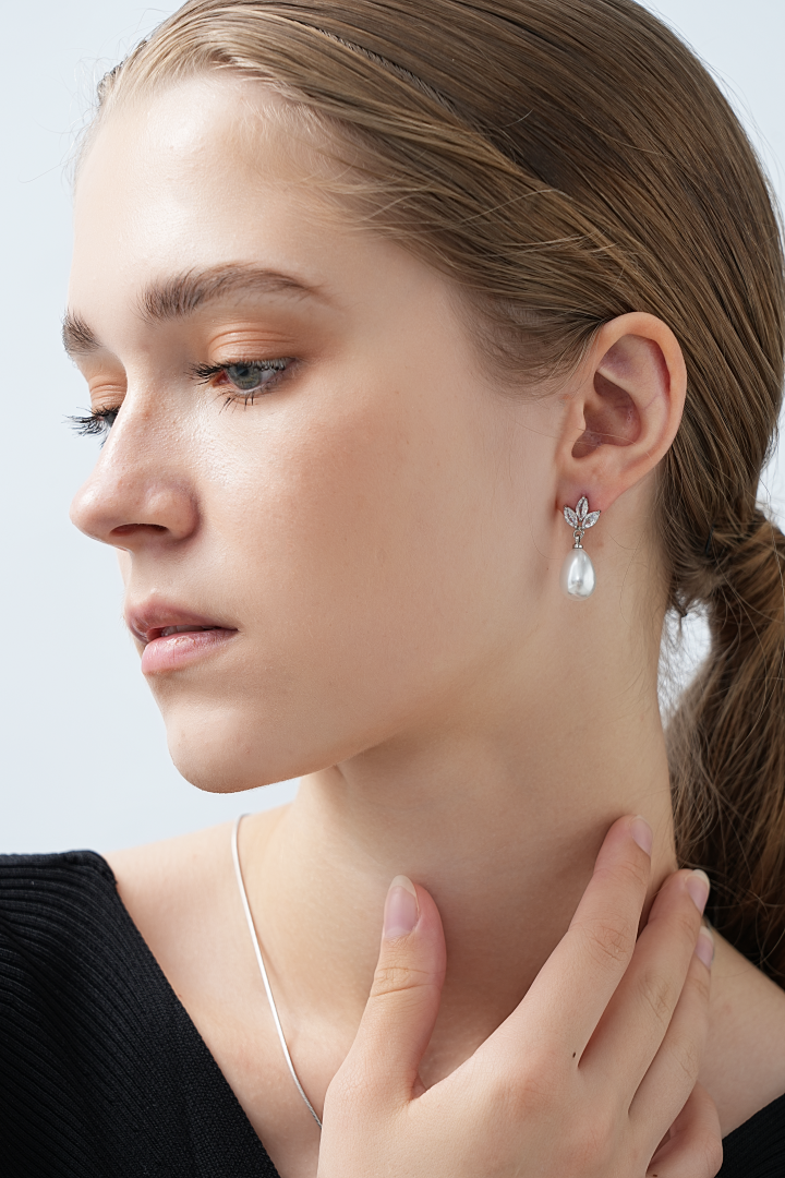 Silver Dew-Kissed Leaf Earrings