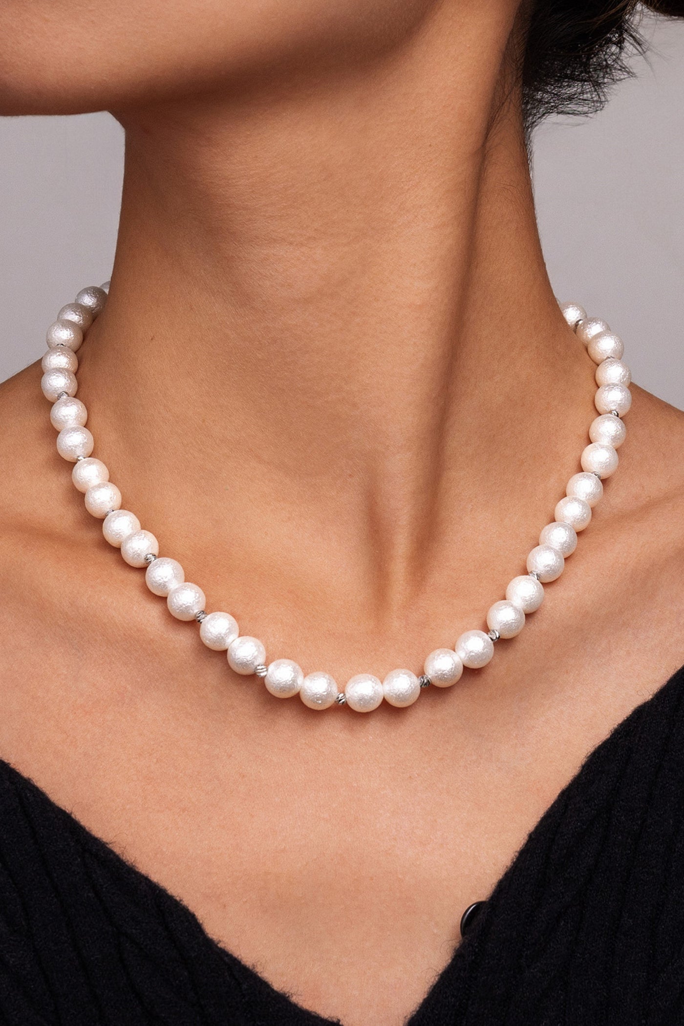 Snowflake Glitter Pearl Strand Necklace